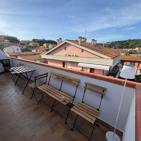 Attico Vicky Διαμέρισμα Porto Azzurro